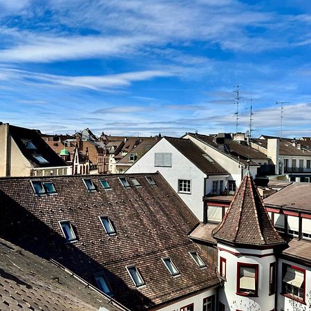 City Center Rooftop Balcony-Studio At Town Hall Базел Екстериор снимка